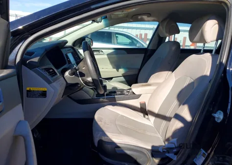 2017 Hyundai Sonata Se z USA, uszkodzony, nr VIN 5NPE24AF7HH565421